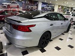 Nissan Maxima